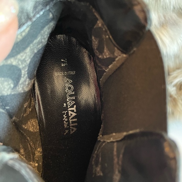 Aquatalia leather wedge ankle bootie “waterproof” - Picture 6 of 8